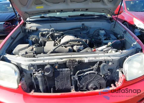 2001 Toyota Sequoia Sr5 V8 z USA, uszkodzony, nr VIN 5TDBT44A01S030320